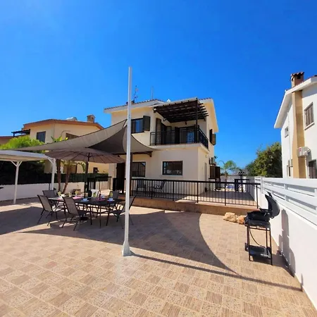 Ayia Napa Marina Luxury Villas - Pearl Exterior photo